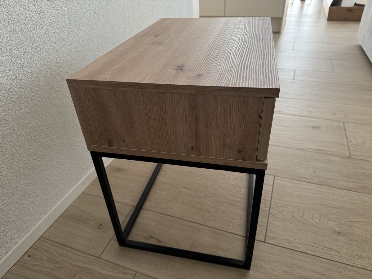 Tables de nuit: Nachttisch/TV/ Eicheoptik mit Schublade Metallgestell – D'occasion à Zürich par wid_6wcp 7