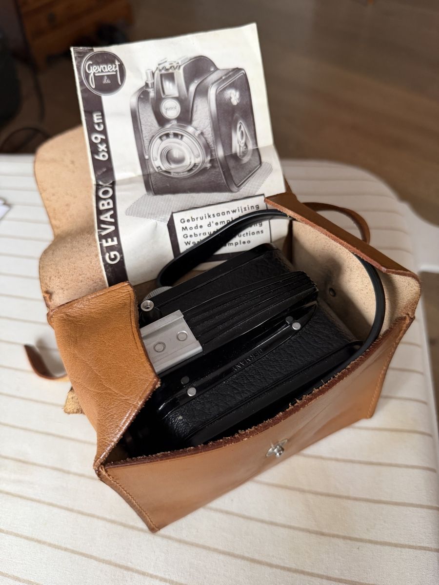 Fotocamera: GEVABOX 6x9 cm – Usato da Samedan venduto da Platzschaffe