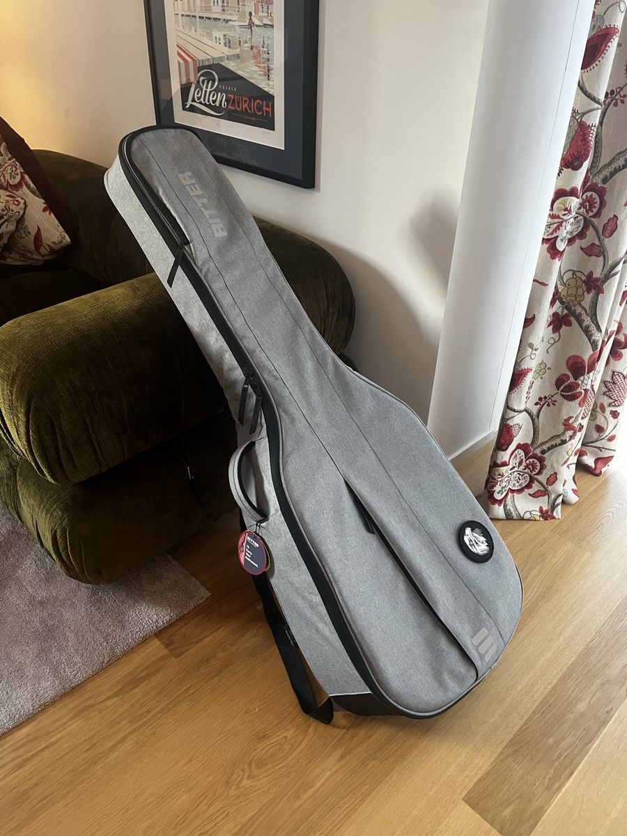 Strumenti musicali: E-Akustikbass, Johnson, mit Equalizer – Nuovo (secondo la descrizione) da Rüschlikon venduto da jul_8lpm 8