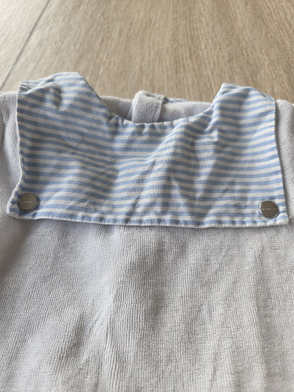 Pyjamas: Pyjama bébé en velours blanc et bleu rayé - Taille 6 mois – Neuf (Voir description) à Neuchâtel par bilao 2