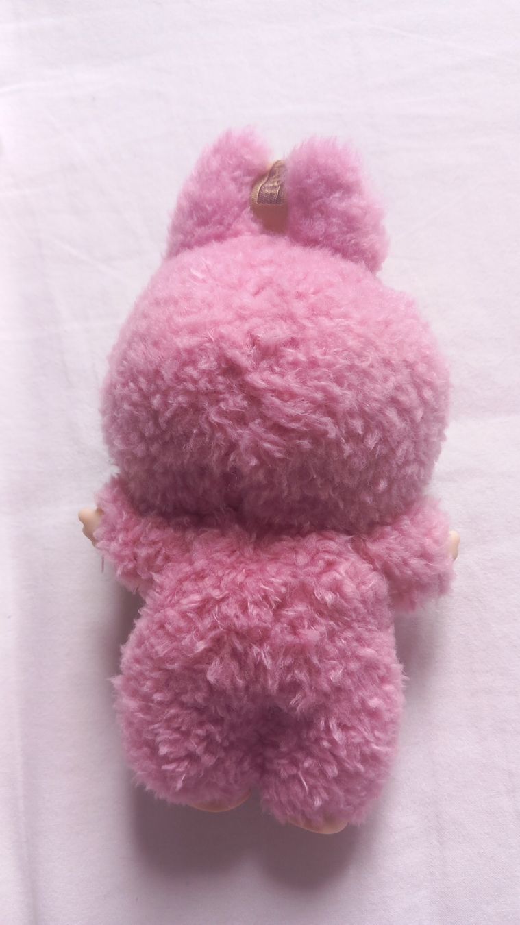 Pop Mart Statuette: Popmart Labubu Exciting Macaron Lychee Berry  – Usato da Bex venduto da aud_cy2l 1