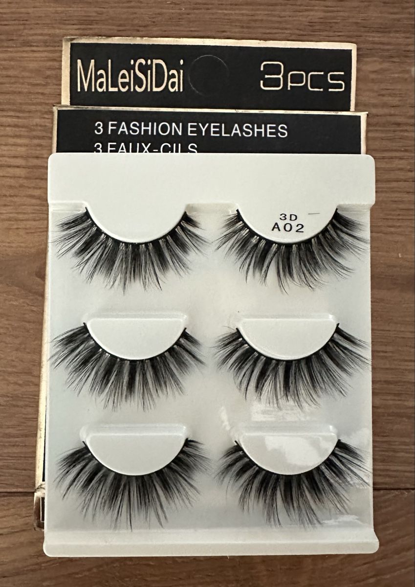 Make-up: 7 Packungen NEUE Wimpern – Nuovo e nell'imballaggio originale da Zürich venduto da tss_6qc6 1