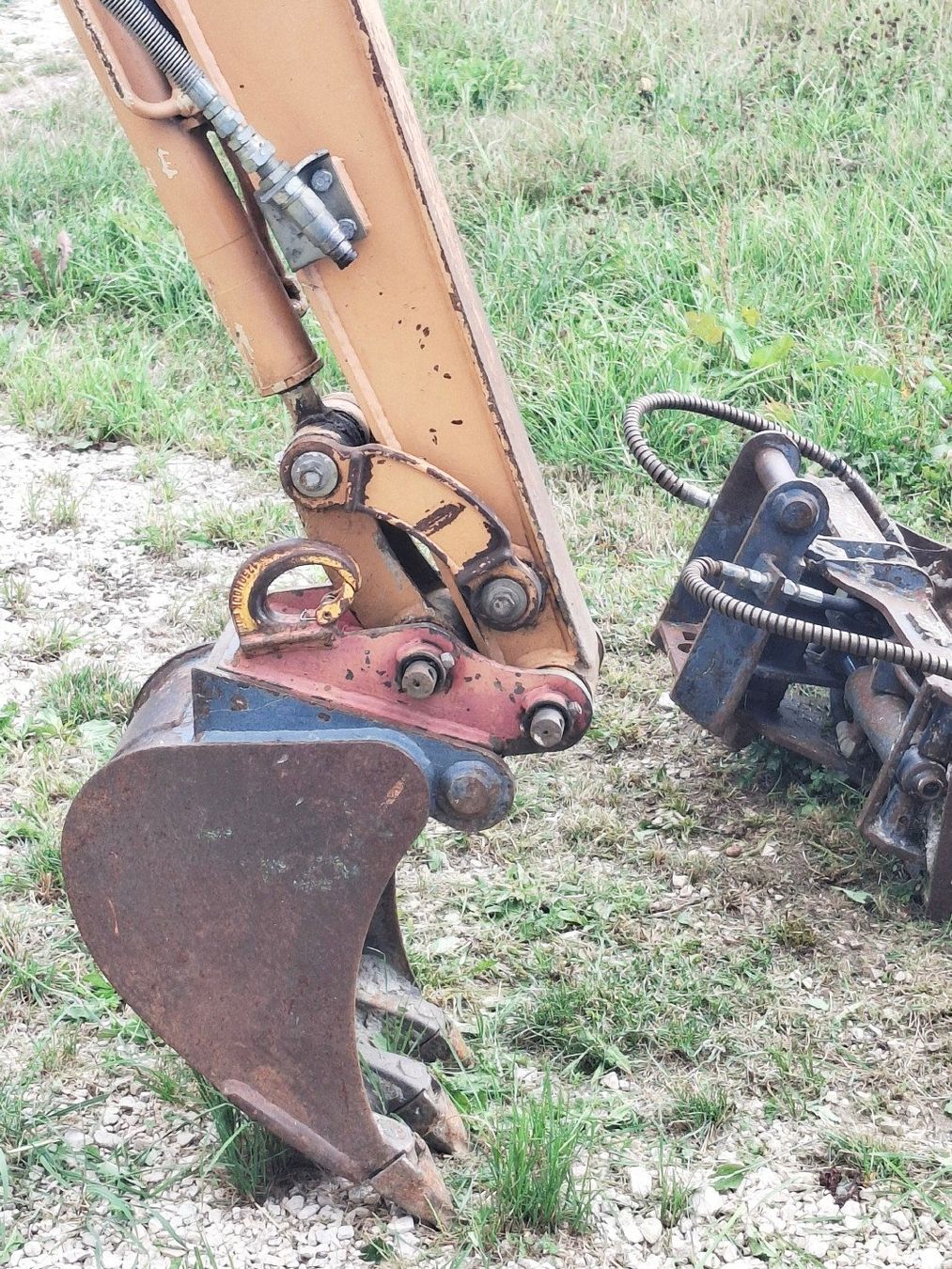 Excavateurs: Pelle mécanique – D'occasion à L'Auberson par ateliersante 4
