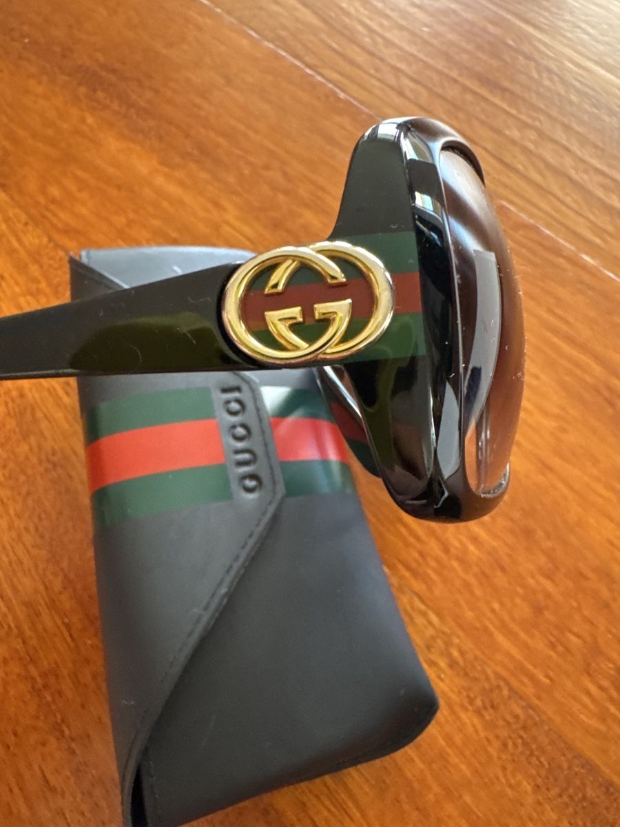 Gucci Occhiali & Lenti: Gucci Sunglasses, Black Frame, Summer Style, Case Included – Nuovo (secondo la descrizione) da Montagnola venduto da jamylafy 1