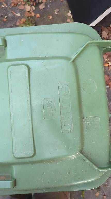 Altro per Ufficio & Commercio: Container en plastique – Usato da Champagne venduto da jan_vcd5 1