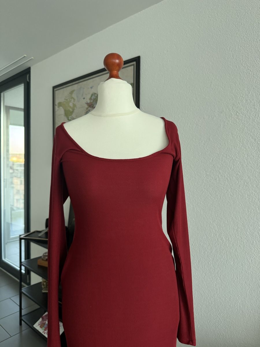 Skims Kleider: Kleid SKIMS XL langarm dunkelrot – Gebraucht aus Baden von Linda46