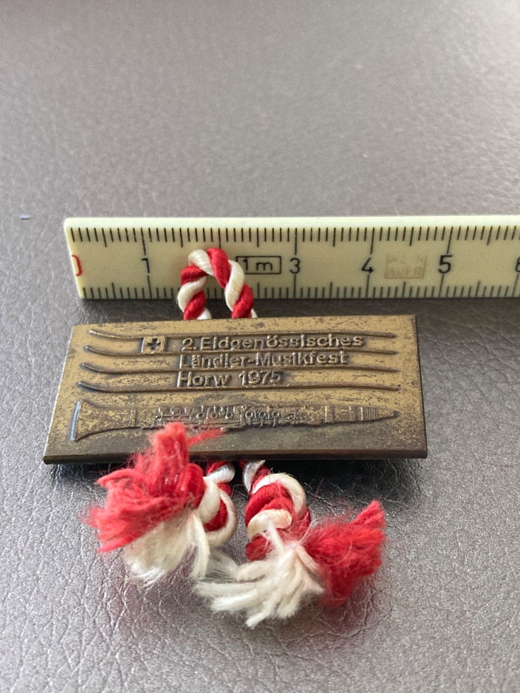 Placchette & Badge: Musikfest Plakette Horw 1975 – Usato da Horw venduto da adler65 3
