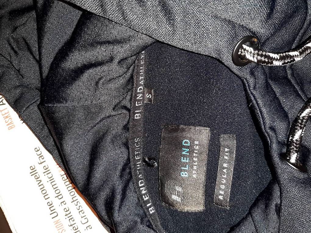 Pullover & Sweatshirts: Sweat Blend taille s – Gebraucht aus Fully von Caj78 1