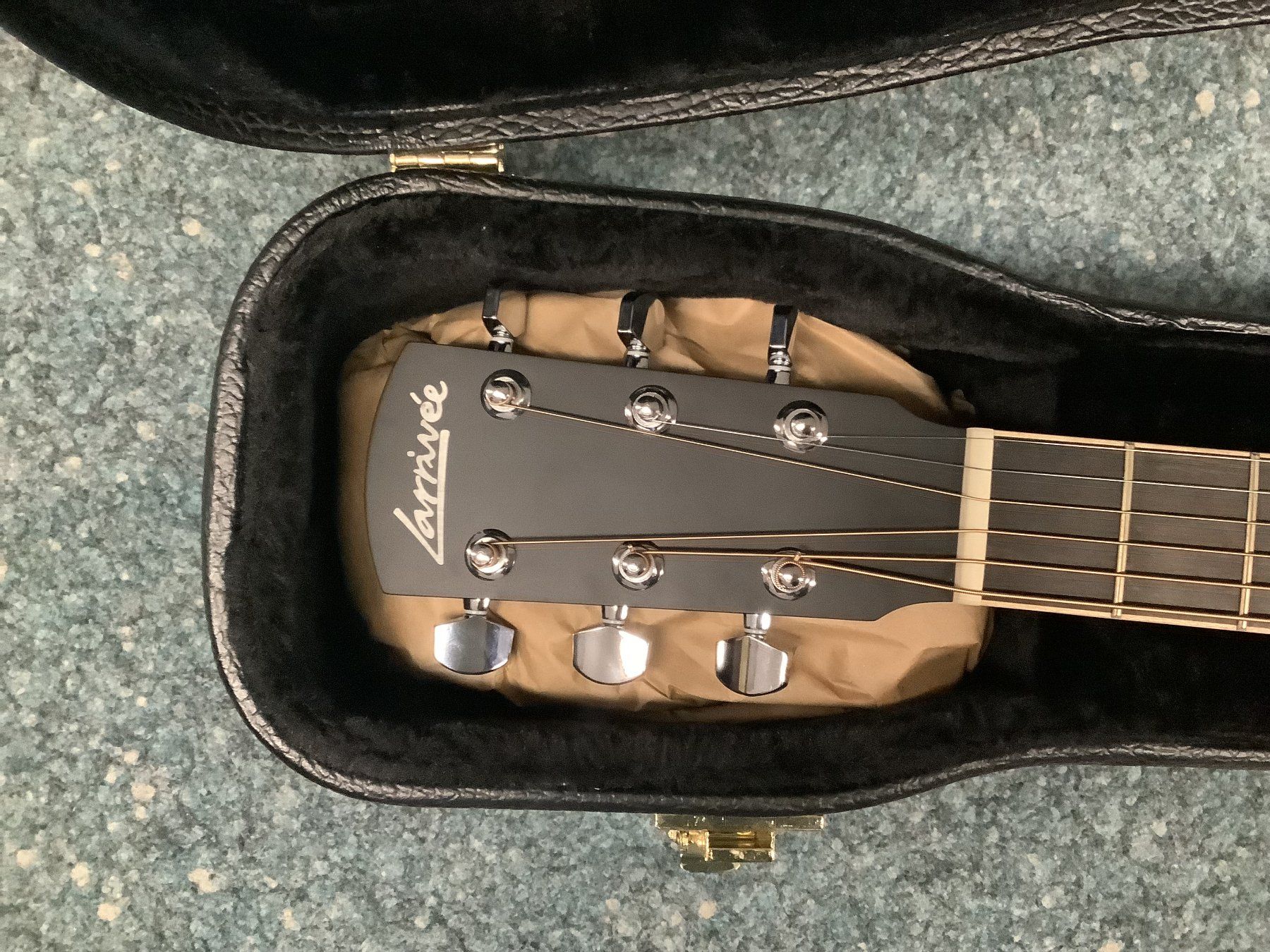Strumenti musicali: Akustische Gitarre Larrivee L-03-E – Nuovo (secondo la descrizione) da Schaffhausen venduto da outlet-music 2