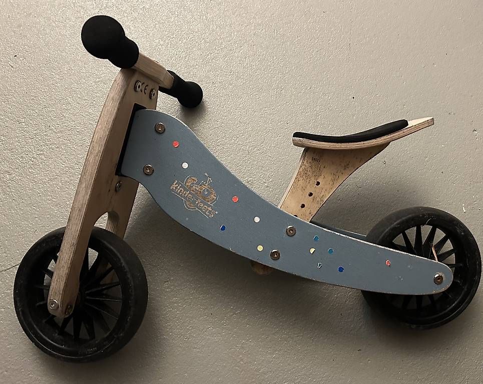 Veicoli per bambini: Kinder - Feets Tretvelo / Dreirad – Usato da Schindellegi venduto da Cschuetz 1