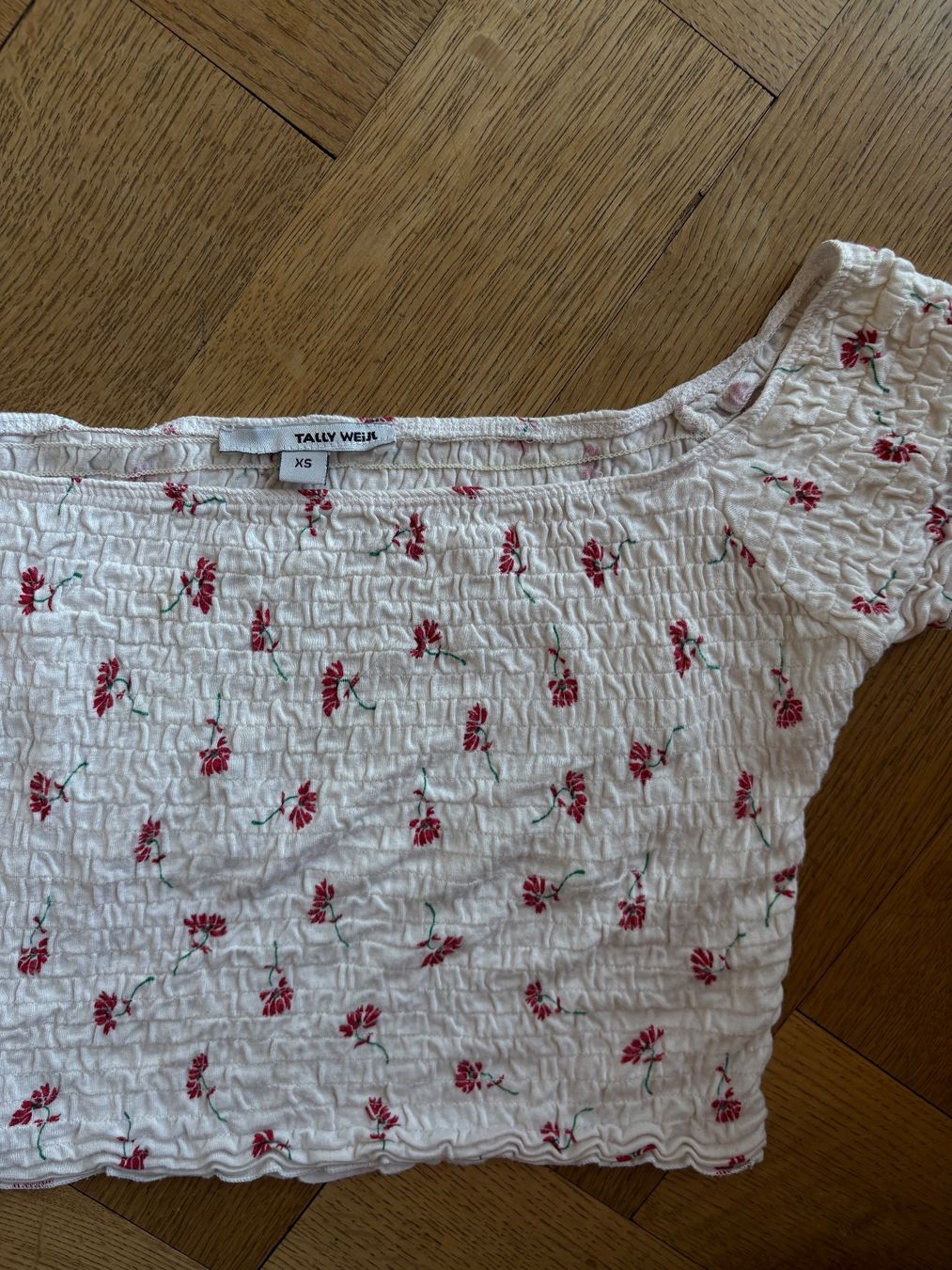 Tally Weijl Top: Süsses Sommer-Top mit Blumen, XS – Usato da Zürich venduto da ric_r96d 5