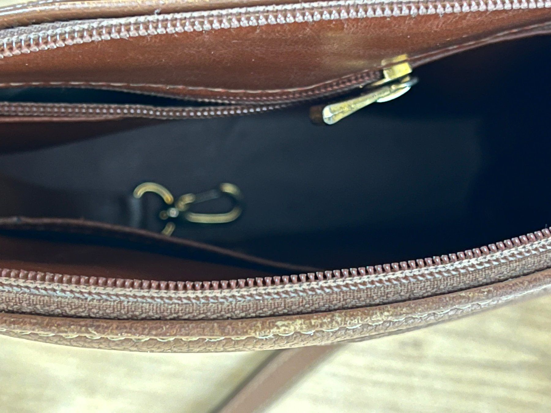 Longchamp Altro in  Abbigliamento & Accessori: Longchamp Schultertasche (Leder) – Usato da Basel venduto da Lancer4 5