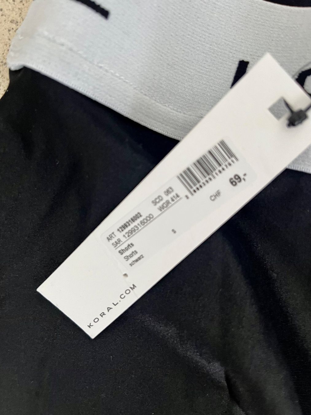 Hosen: Athleisure-Hose "Aden" schwarz neu S – Neu und originalverpackt aus Zürich von Jaskam 4