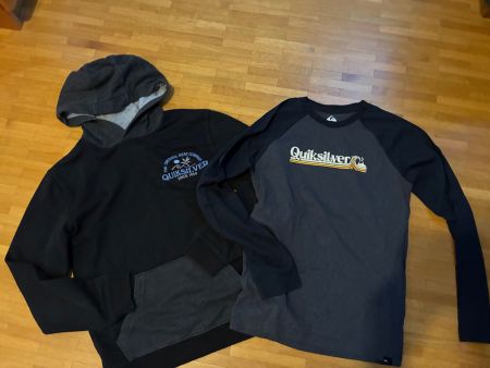 2 X Oberteil QUICKSILVER 12 Jahr