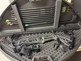 Hoyt Compound Axius , ab service 