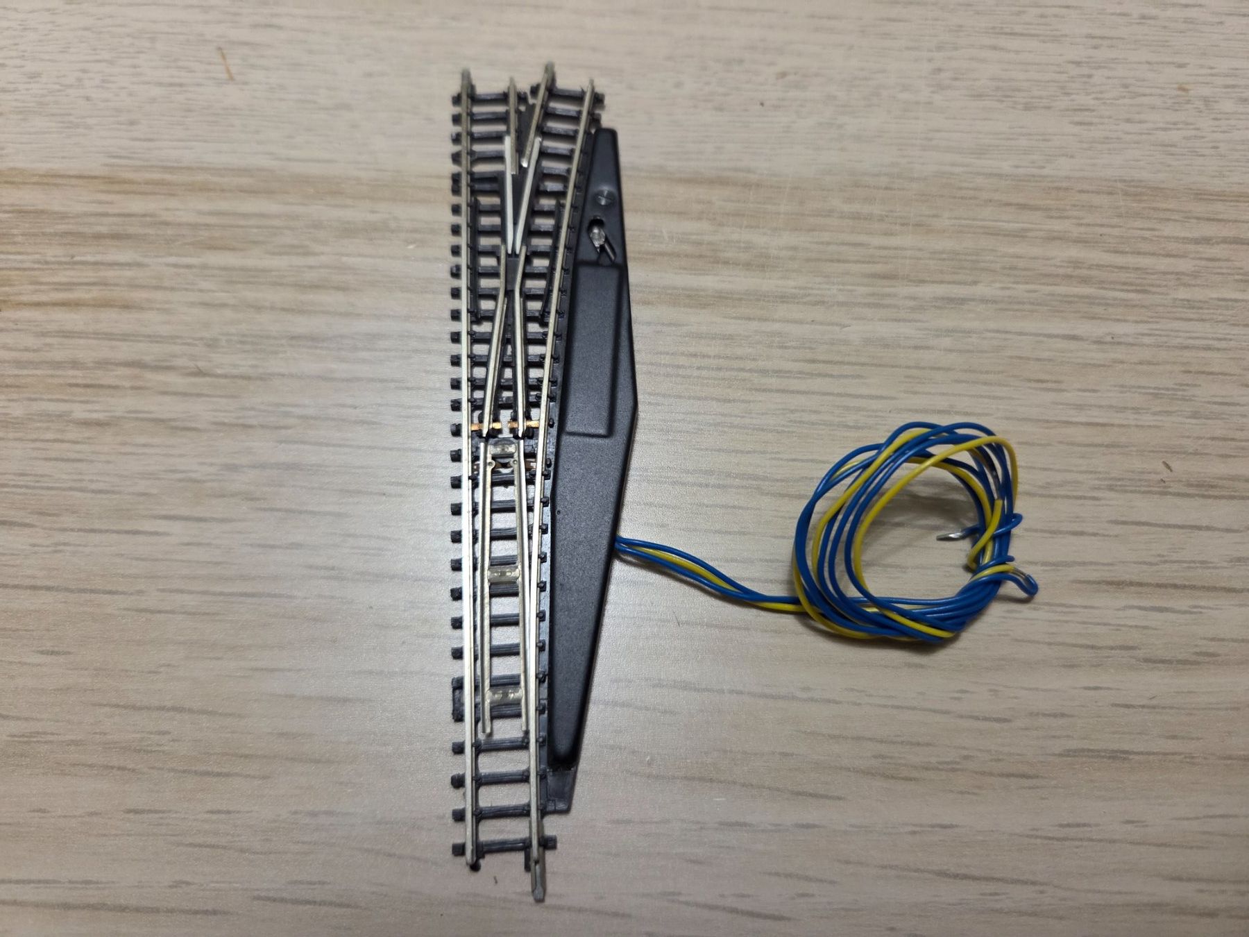 Märklin Modellini di ferrovie: Märklin 8563 Weiche Z – Usato da St-Aubin-Sauges venduto da Lo_Go