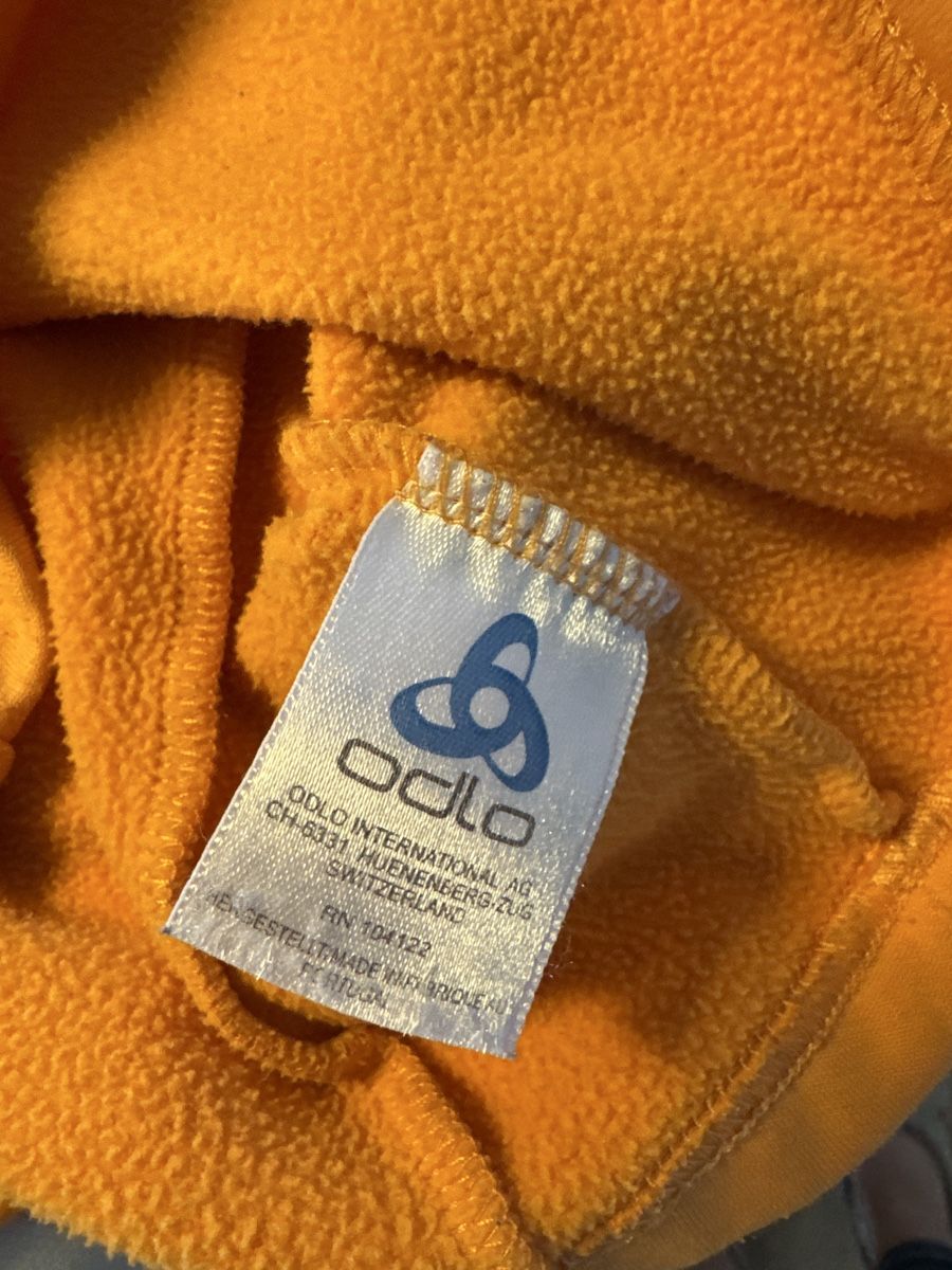 Odlo Pullover & Sweatshirts: Pull à capuche Odlo, taille 2-3 ans – Gebraucht aus Puidoux von serendipite 2