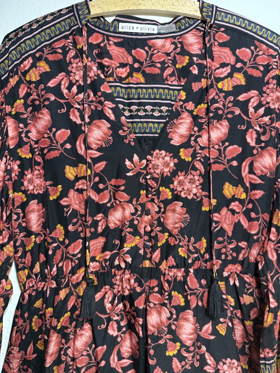 Kleider: Alice+Olivia Kleid, Gr. M, Blumenmuster – Gebraucht aus Stäfa von buecher10 5