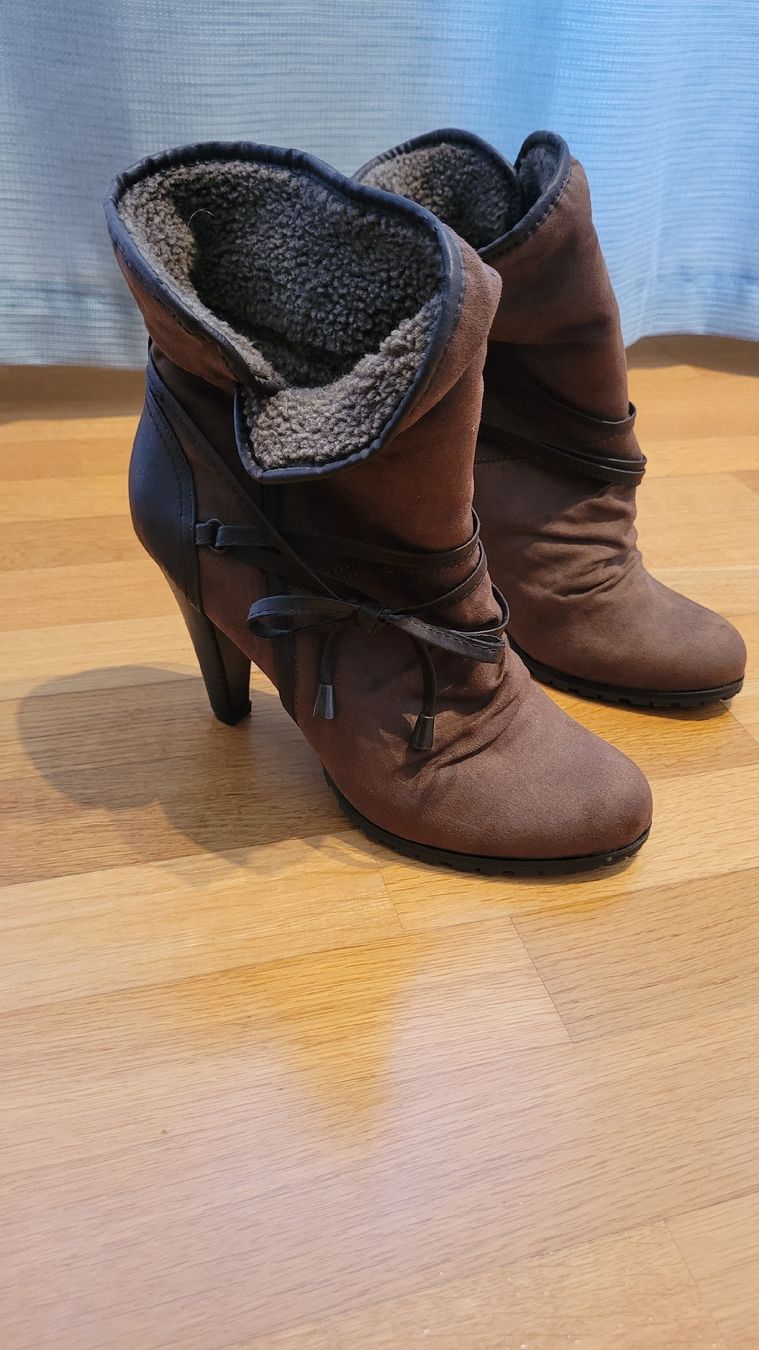 Damenschuhe: Pumps Bata – Neu (gemäss Beschreibung) aus Tägertschi von 9__Saeru__9