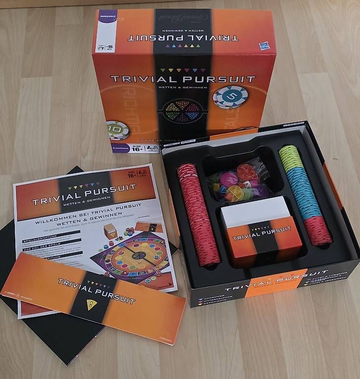 Hasbro Jeux: Neuwertiges TRIVIAL PURSUIT – D'occasion à Bern par Ssra