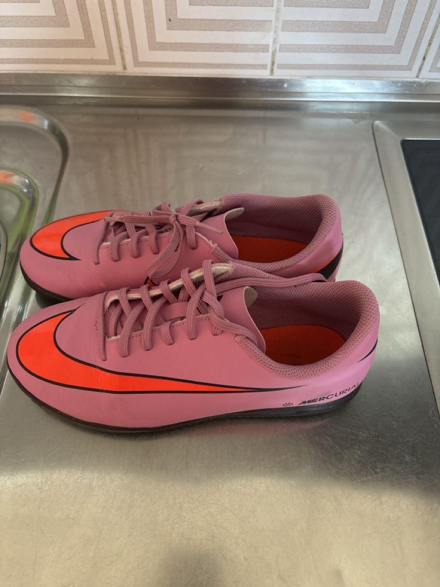 Scarpe per ragazzi: Nike Hallenschuhe – Usato da kaiseraugst venduto da kos_bzb6