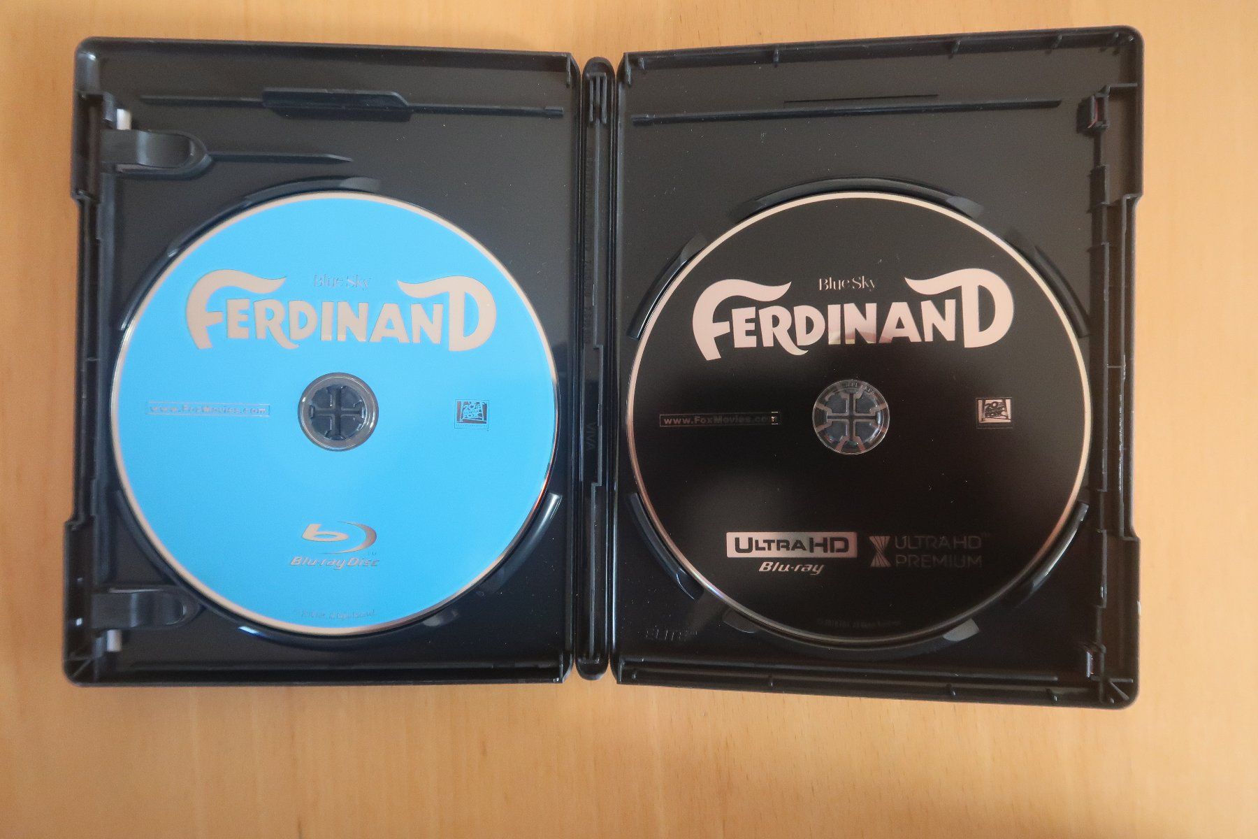 Tutti i DVDs: 4K Blu-ray FERDINAND       Français Anglais – Usato da Porrentruy venduto da tupatup 1