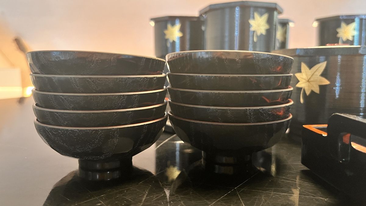 Set di piatti: Japanisches Holz Geschirr Set – Usato da Stettfurt venduto da JapaneseCollection 9