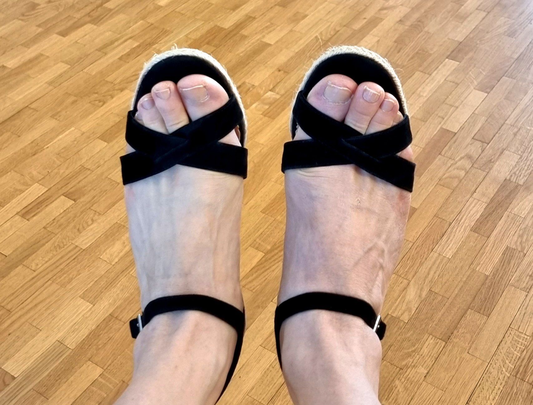 Damenschuhe: Sandales compensées cuir noires Jonak taille 38 – Gebraucht aus Veyrier von Leilazizou 5