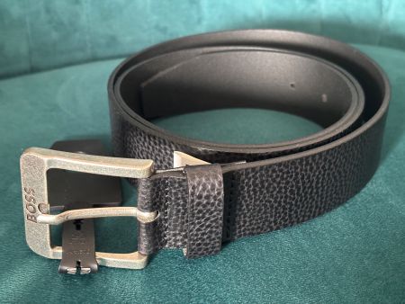 Original und NEU - Hugo BOSS Leder Business Gürtel Schwarz