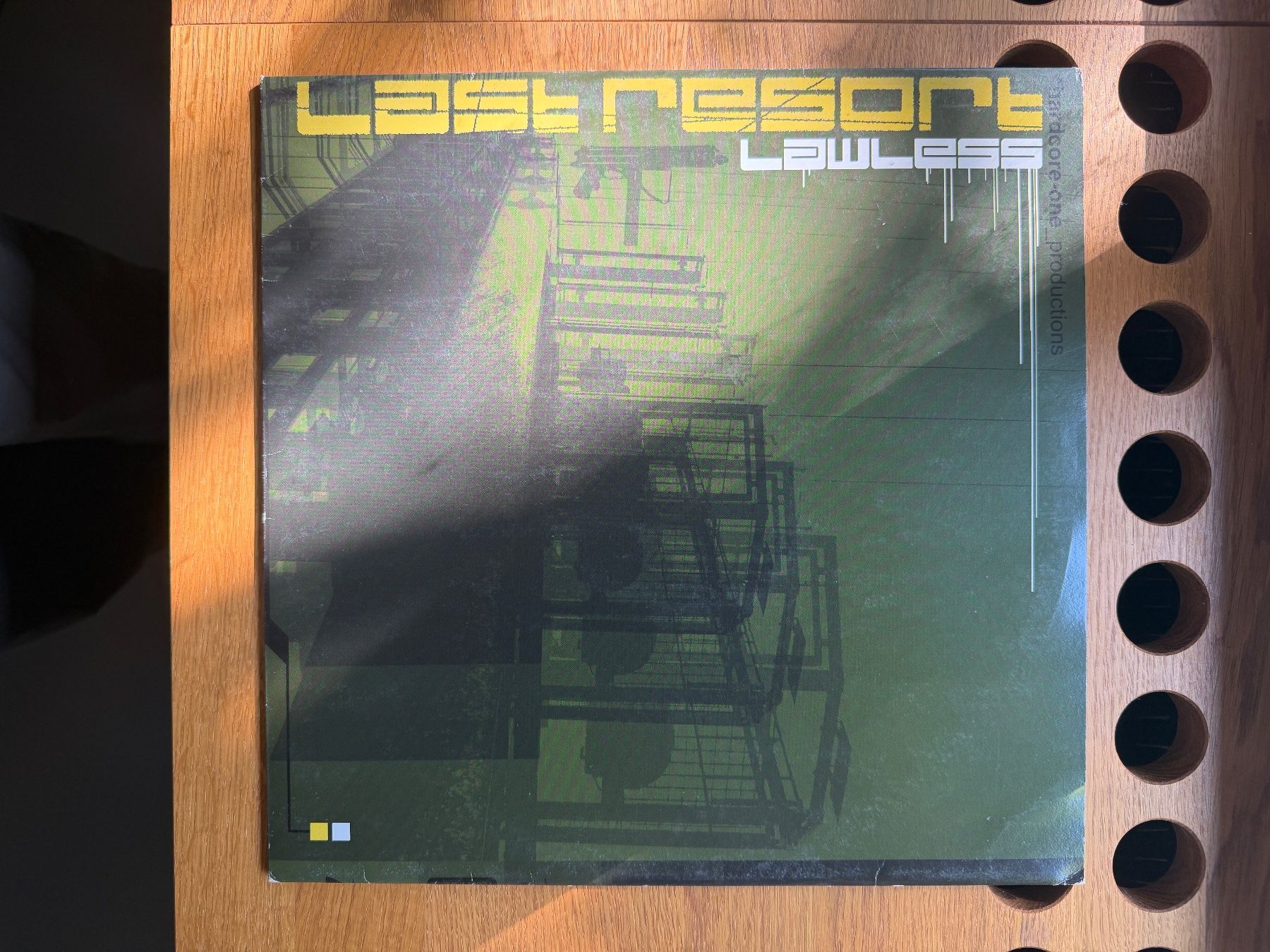 Dischi in vinile: Last resort - Lawless 12" (2002) – Usato da Bern venduto da ElevenFive