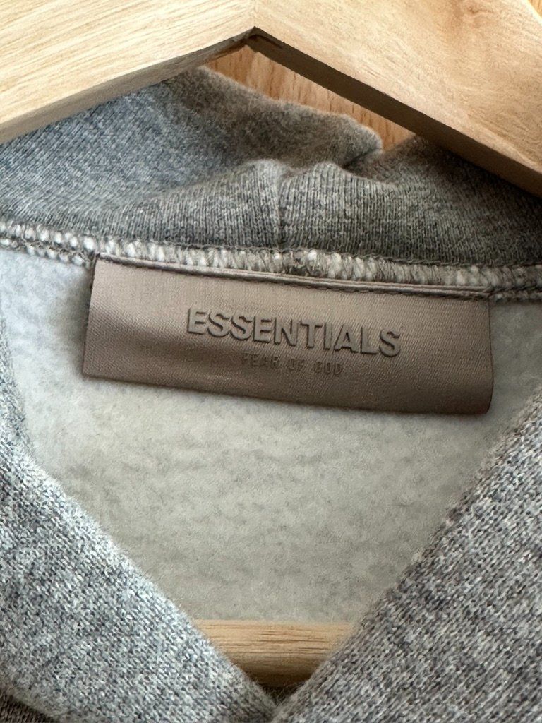 Fear of God Maglioni & Felpe: Essential Pullover, Unisex – Nuovo (secondo la descrizione) da Schlieren venduto da car_2bwb 1