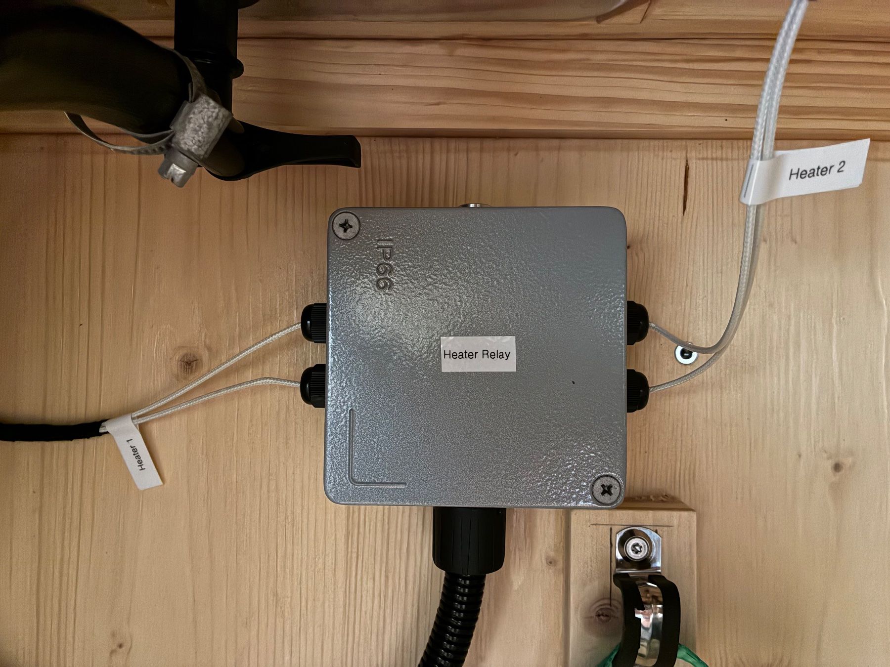 Casette per uccelli: Beheiztes Vogelbad/Heated birdbath – Usato da Zürich venduto da eri_gcz8 7