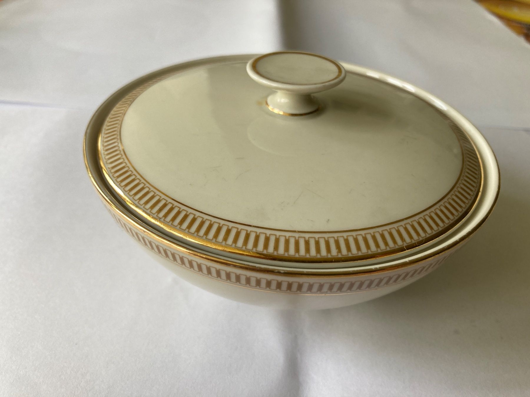 Hutschenreuther Services de table: Hutschenreuther Geschirr-Set – D'occasion à Horgen par one_2btb 2