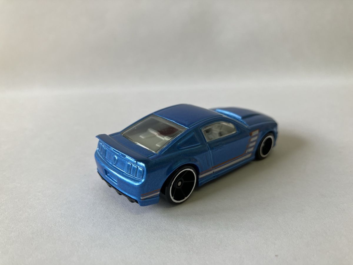 Hot Wheels Modellini d'auto: Hot Wheels ’07 Ford Mustang – Nuovo (secondo la descrizione) da Zürich venduto da tiisen07 1