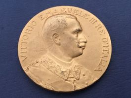 Medaillen VITTORIO EM.lll verg. 60 MM. durchmessen,80 gr