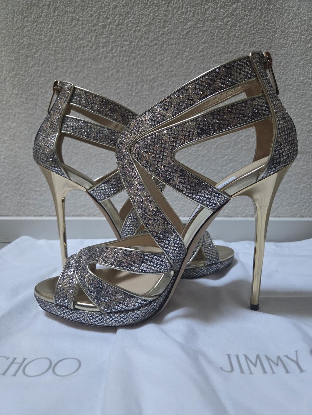 Jimmy Choo Scarpe da donna: Chaussures  Jimmy Choo, taille 39 – Nuovo (secondo la descrizione) da Fey venduto da foudresse 3