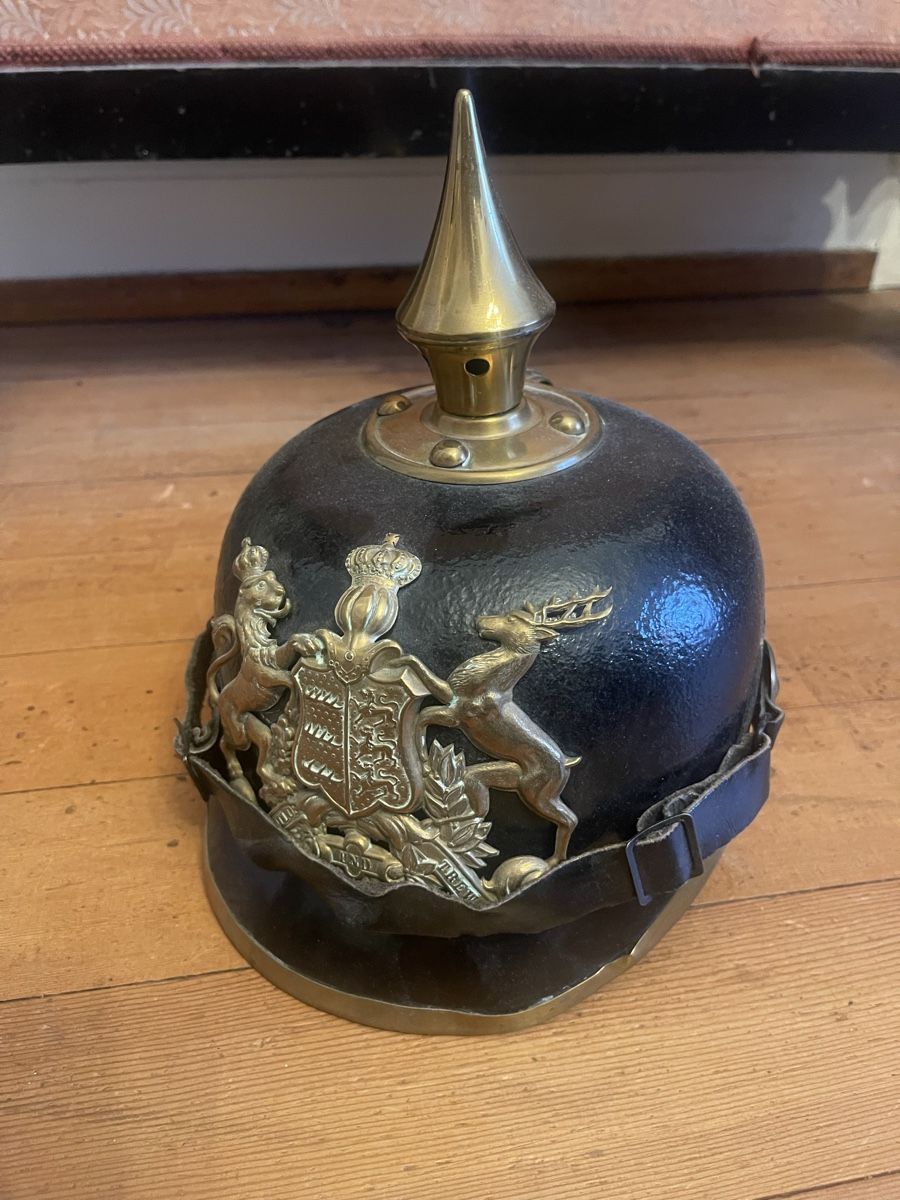 Uniformi: Pickelhaube Württemberg  – Usato da Basel venduto da torthum