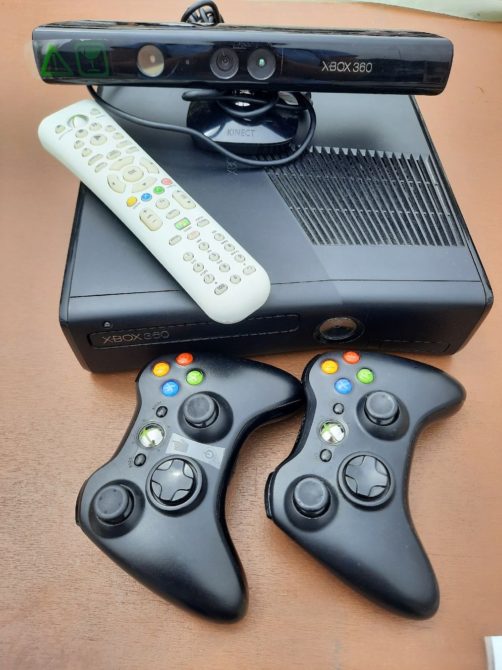 Microsoft Console: xbox 360 + 7 jeux – Usato da Le Lignon venduto da Indians88