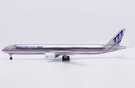 B777-300 BOEING