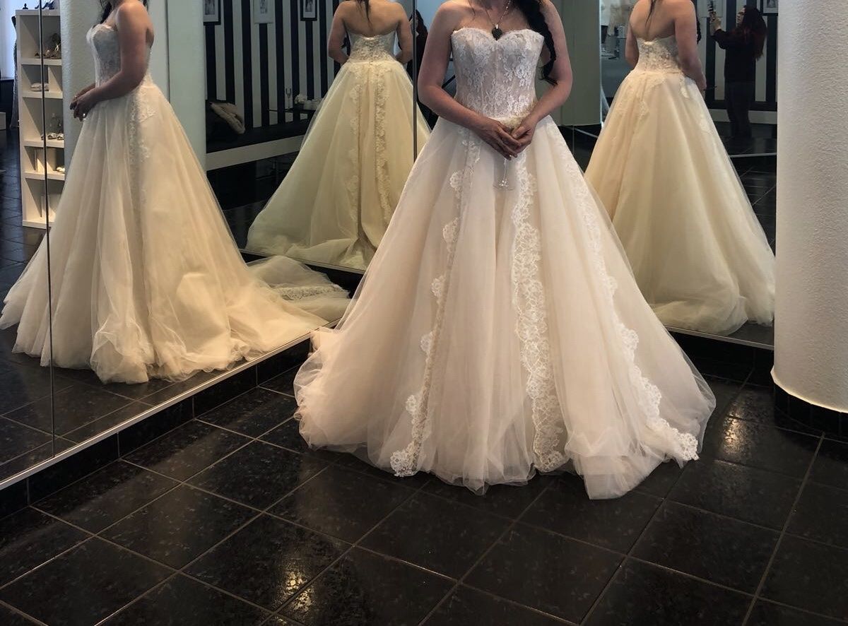 Robes: Romantisches Hochzeitskleid – D'occasion à Adliswil par Alex_Weber 1