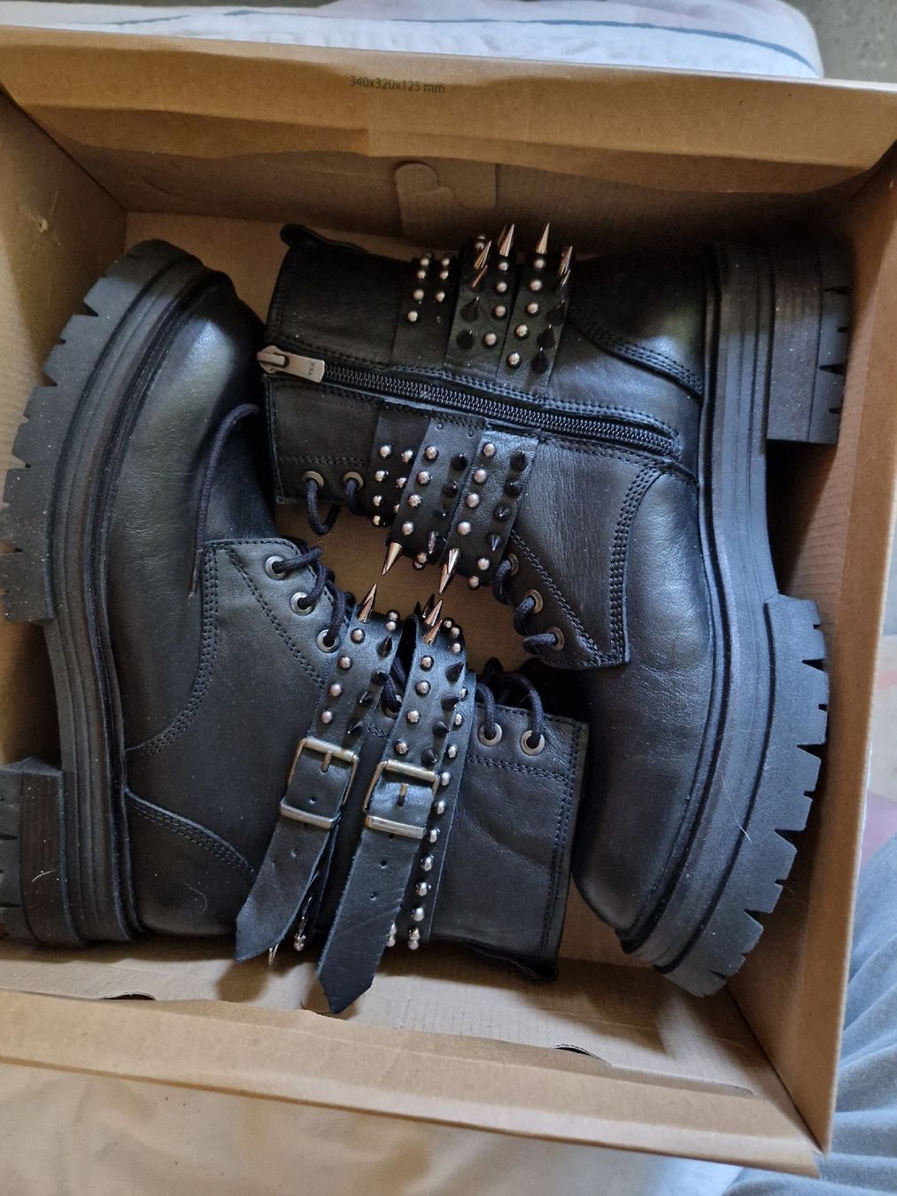 Scarpe da donna: bottine en cuir 41 – Nuovo e nell'imballaggio originale da Blignou (Ayent) venduto da Mazikeen