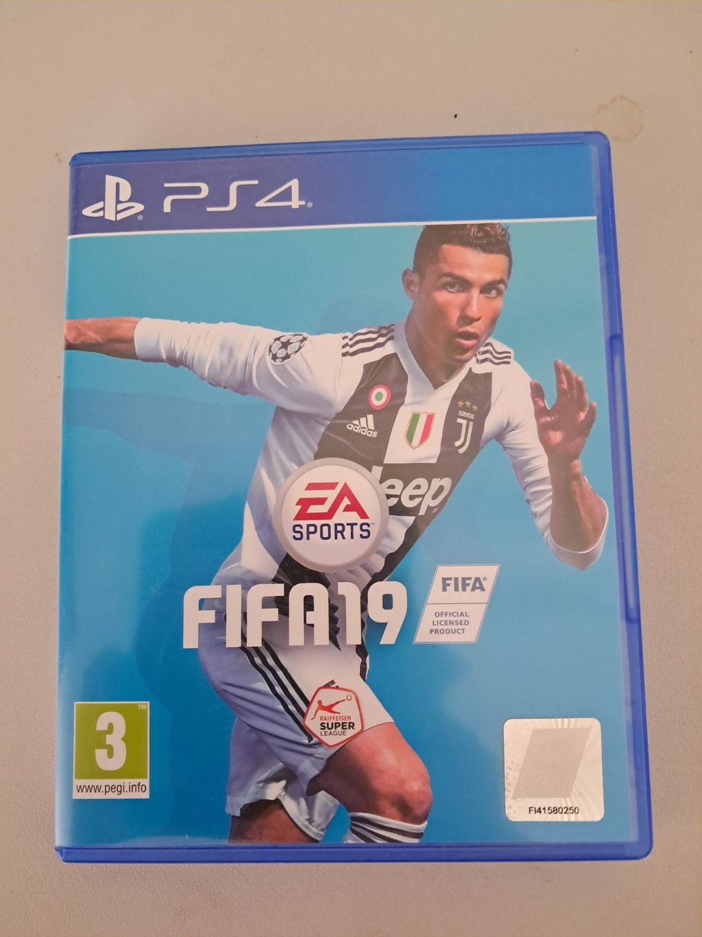 Jeu FIFA 19 PS4 – Version PAL Française, Occasion En Bon état, Boîtier Inclus