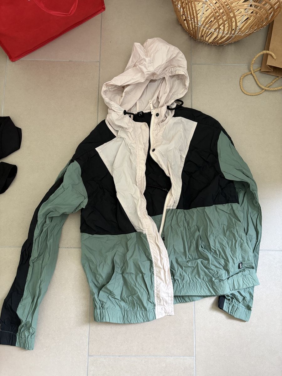 Giacche: Windjacke Grün Schwarz M – Nuovo (secondo la descrizione) da Zürich venduto da BKana