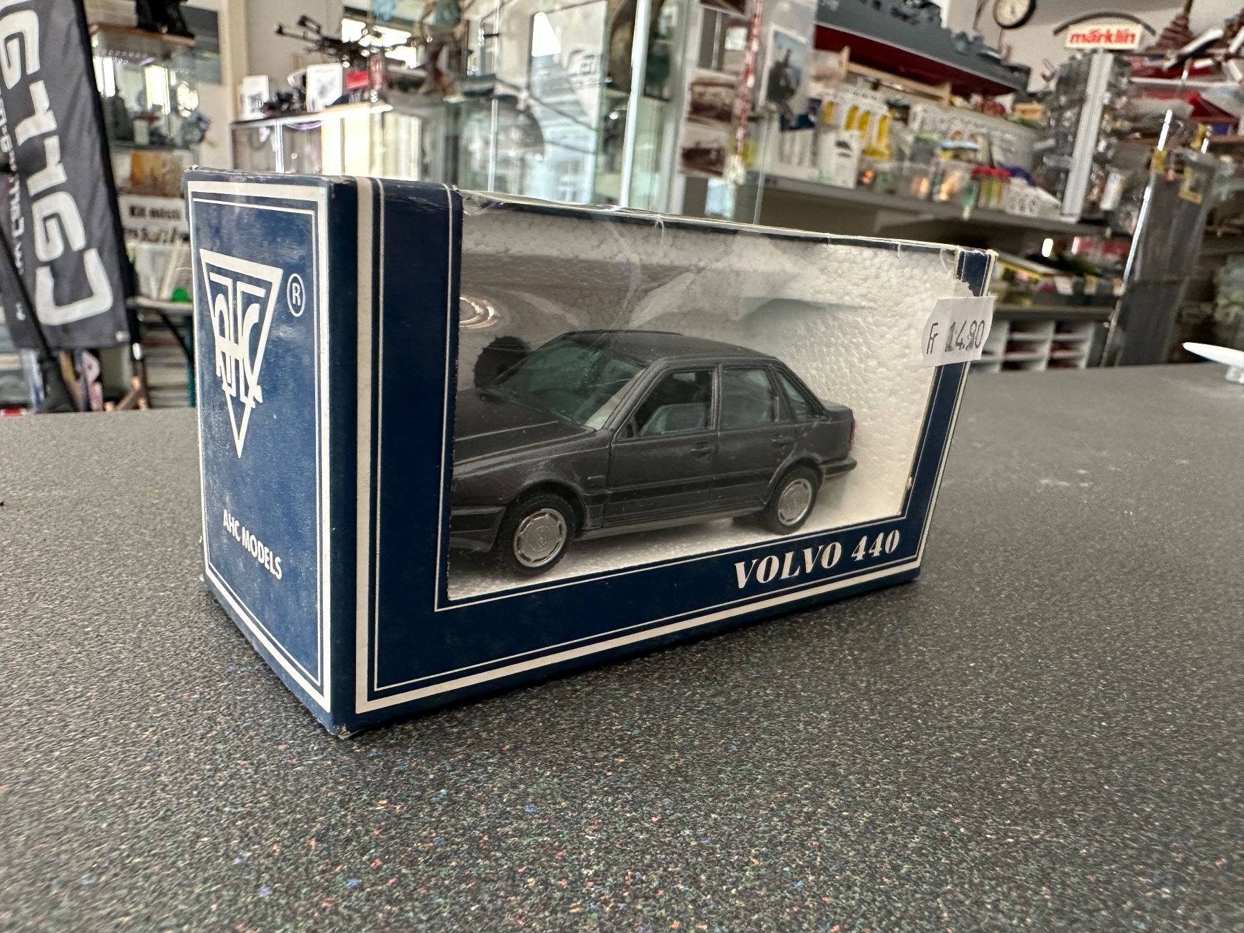 Volvo Modellini d'auto: AHC Models 1:43 Volvo 440 – Usato da Chiasso venduto da Carrara-Modellismo 1