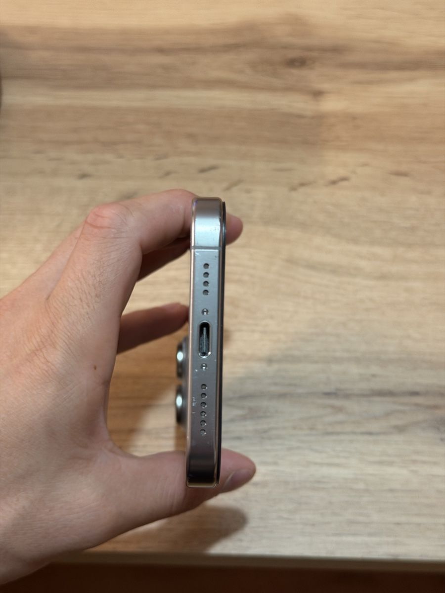 Apple Handys / Smartphones: iPhone 16 Pro Max, Natural Titanium, 256GB – Gebraucht aus Zürich von Salvatore1999 4