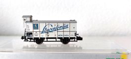 Minitrix 15927 Gedeckter Güterwagen mit Bremserhaus DB
