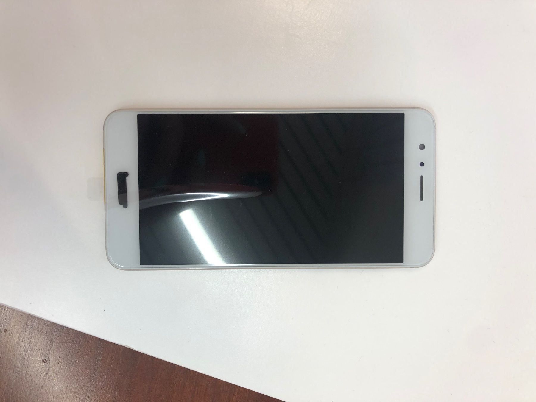 Huawei Telefoni cellulari / Smartphones: Huawei Honor 8 Display mit Rahmen Weiss – Nuovo e nell'imballaggio originale da bern venduto da reptechnic