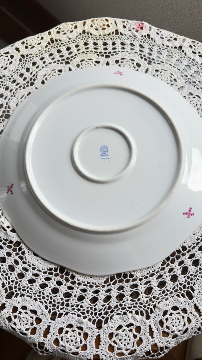 Herend Plateaux: Herend Servierplatte Rund mit Randmuster guter Zustand – D'occasion à Emmen par Lampery 1