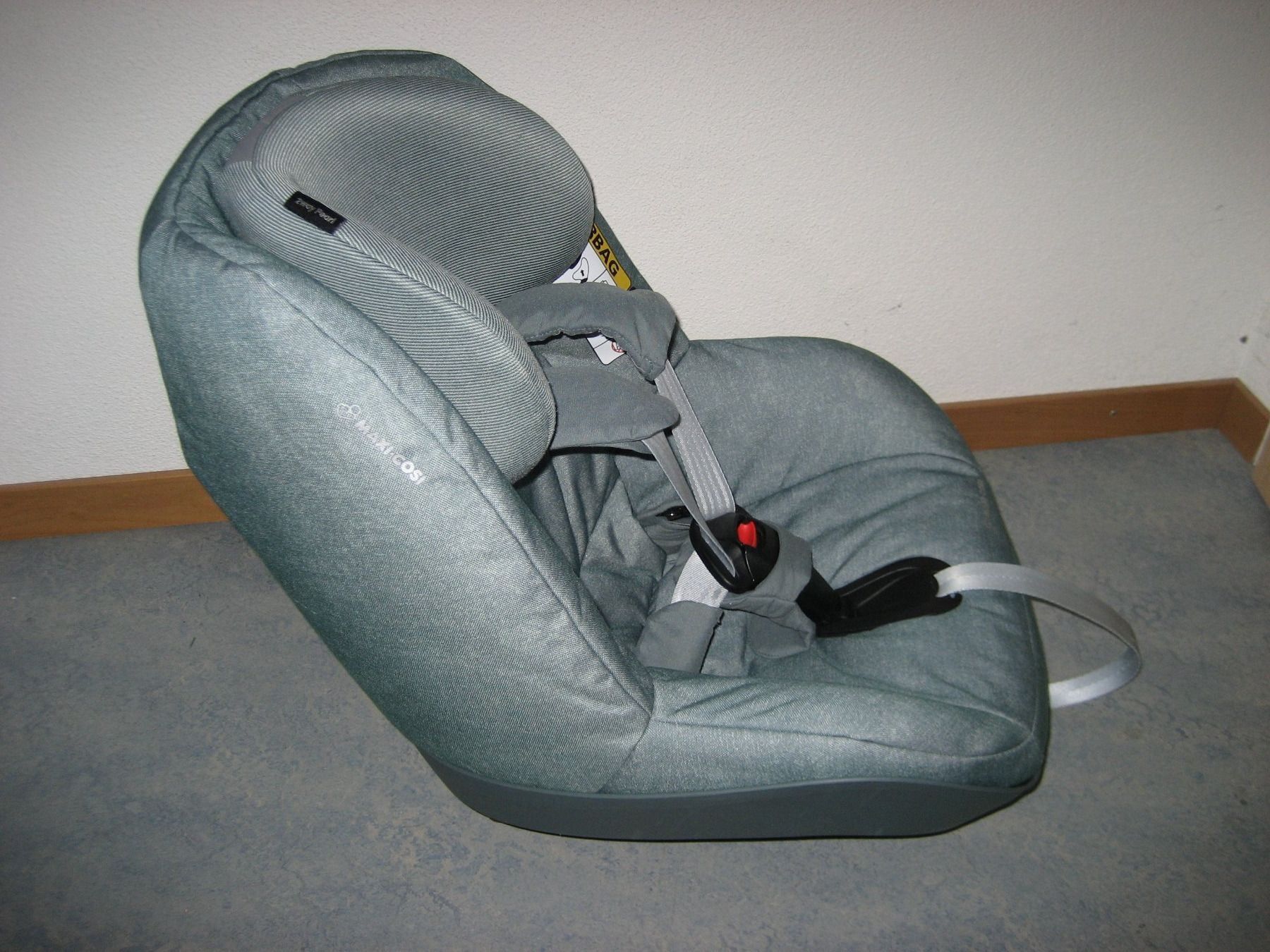 Maxi-Cosi Seggiolini per auto: 2 Way Pearl Pearl Pro I-Size Smart ISize für one oder 3 way – Usato da Giswil venduto da tilema 2
