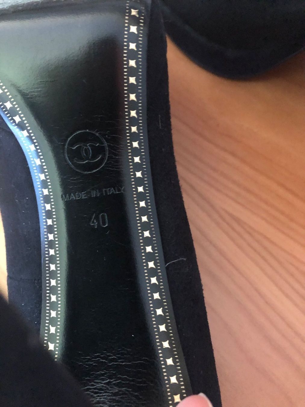 Chanel Scarpe da donna: CHANEL Schuhe. Dunkelblau. Grösse 40. – Usato da Wald ZH venduto da mlnt 5